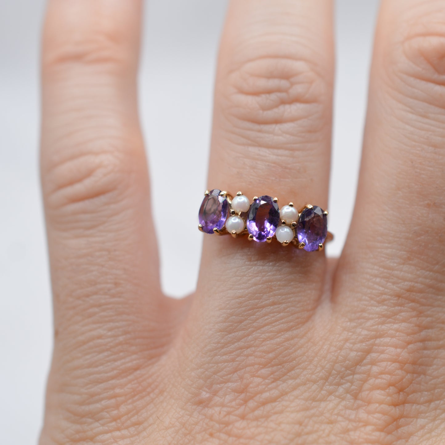 1980s 9ct Gold Amethyst & Pearl Seven-Stone Ring