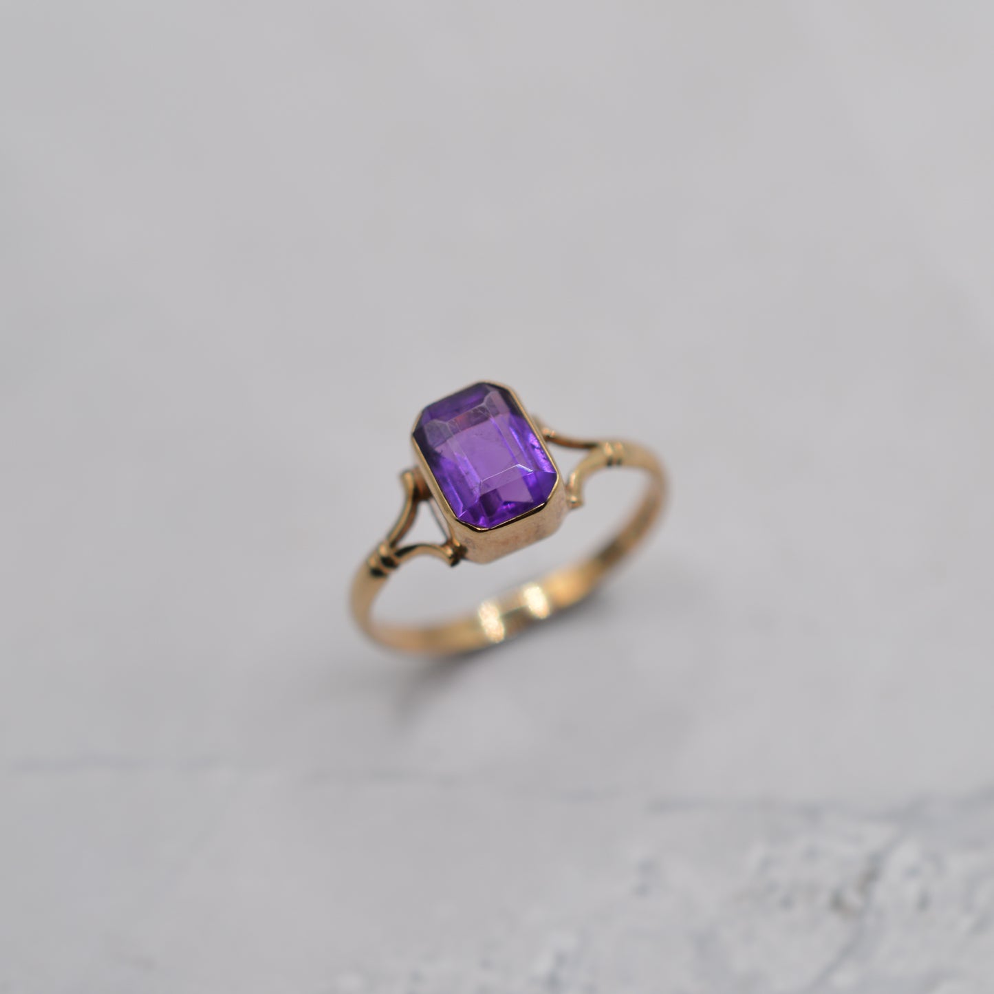 1980s 9ct Gold Emerald-Cut Amethyst Ring