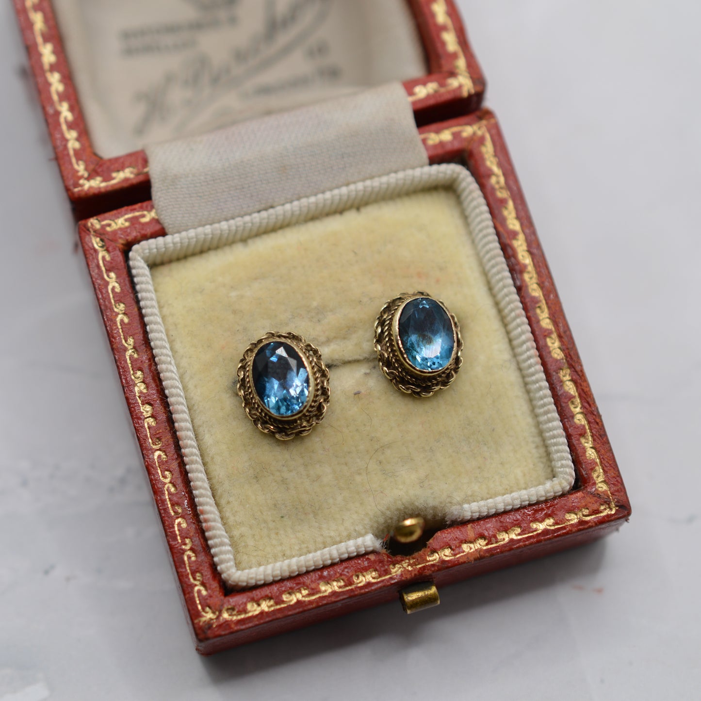 1990s 9ct Gold Blue Topaz Stud Earrings with Rope-Twist Border