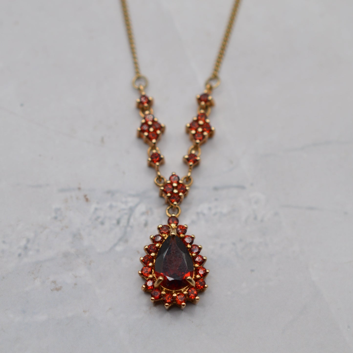 9ct Gold Garnet Cluster Necklace (15-18”)