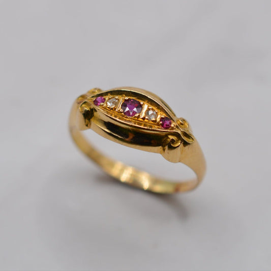 Antique 1918 18ct Gold Ruby & Diamond Five-Stone Boat Ring