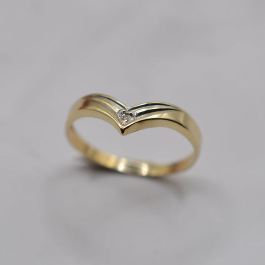 9ct Gold Diamond Wishbone Ring