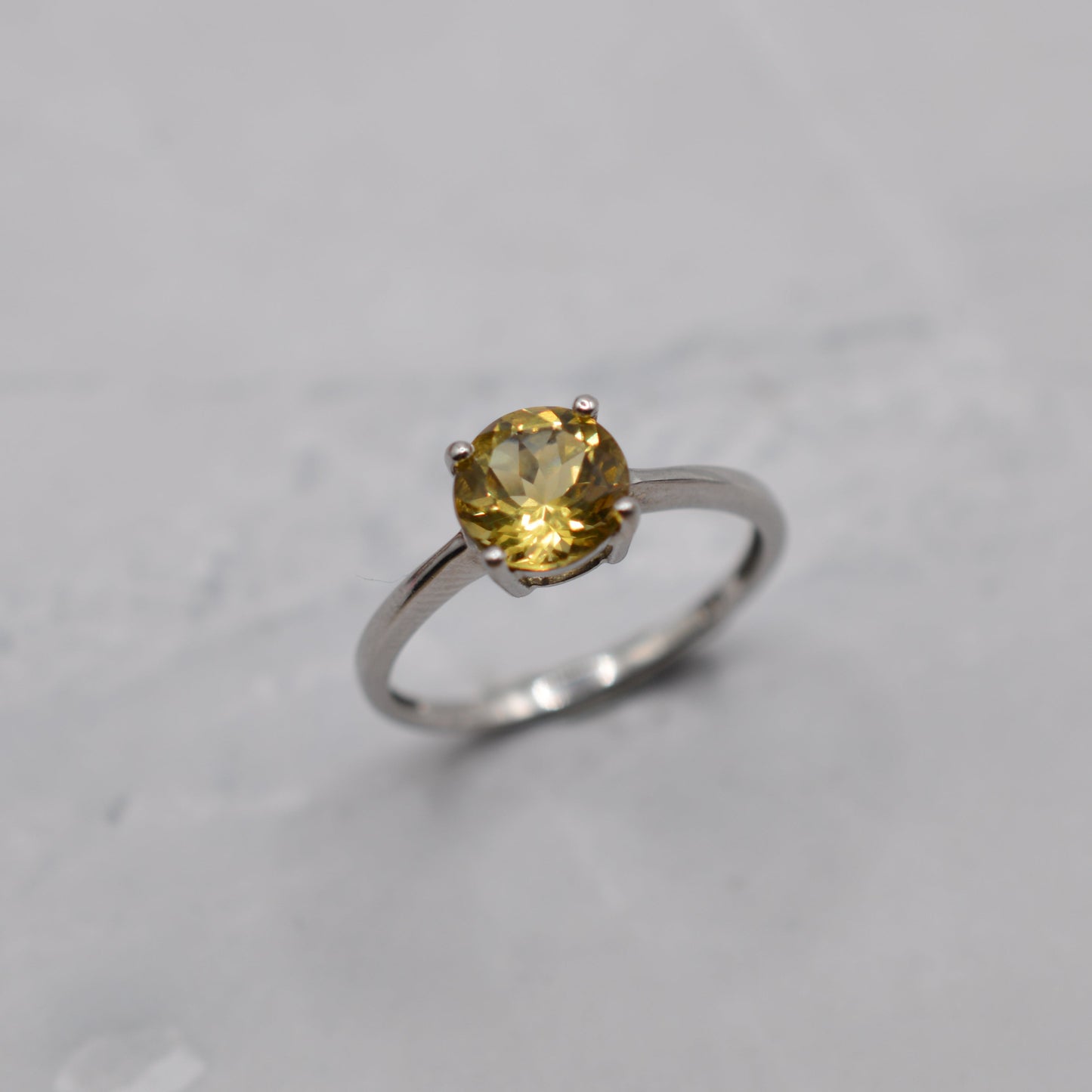 9ct White Gold Lemon Quartz Ring