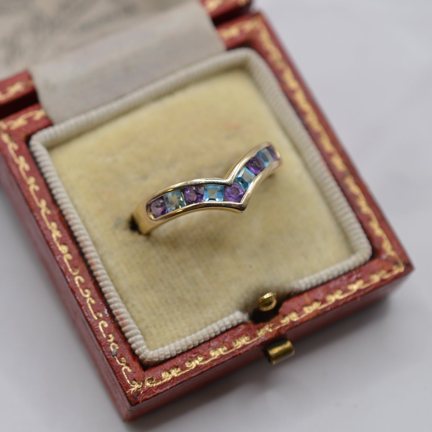 9ct Gold Topaz & Amethyst Wishbone Ring