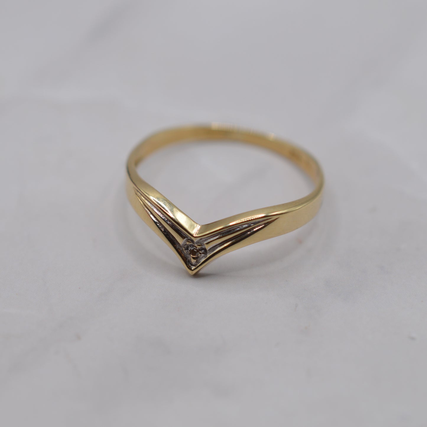 9ct Gold Diamond Wishbone Ring