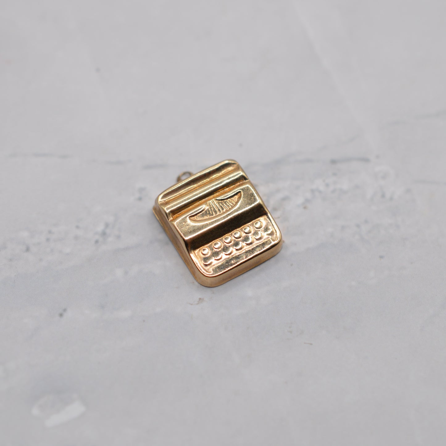 1970s Vintage 9ct Gold Typewriter Charm