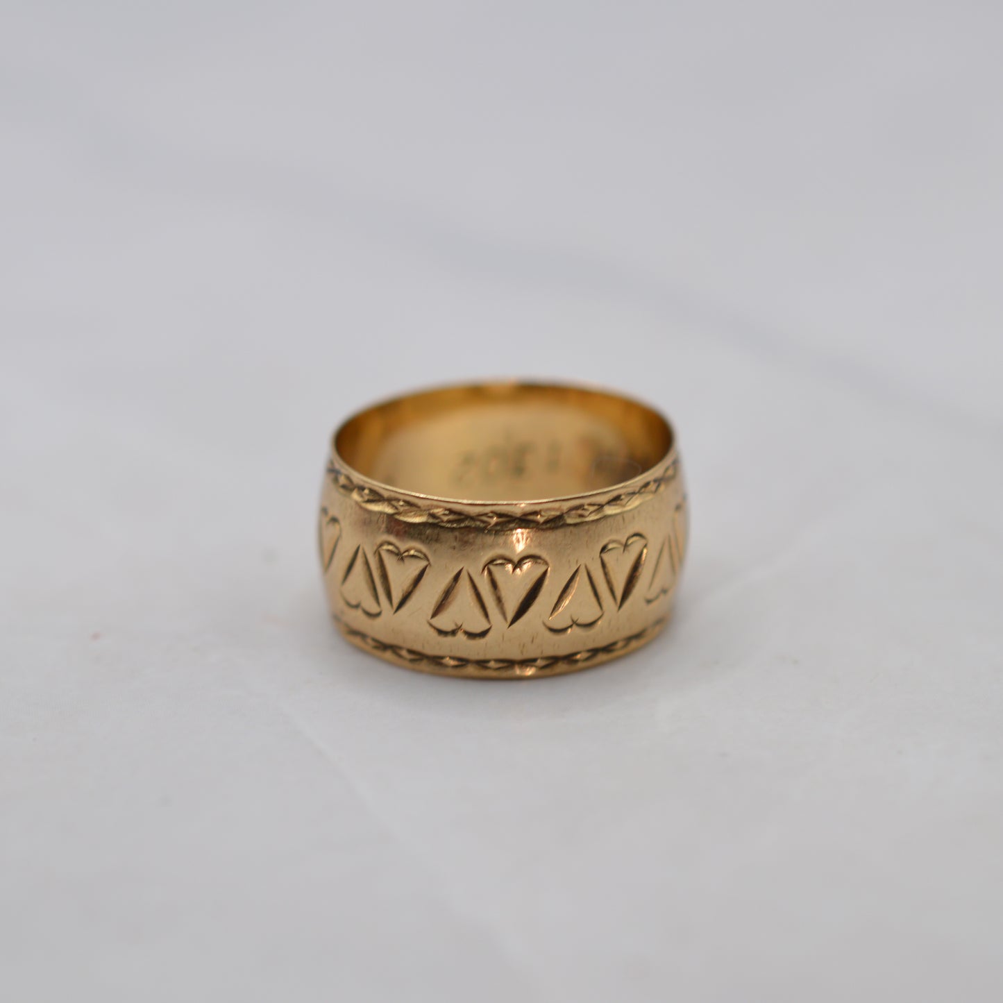Mega Chunky 1980s 9ct Gold Heart-Engraved Band Ring
