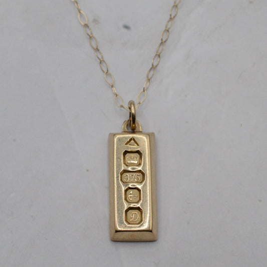 1970s Vintage 9ct Gold Ingot Pendant Necklace
