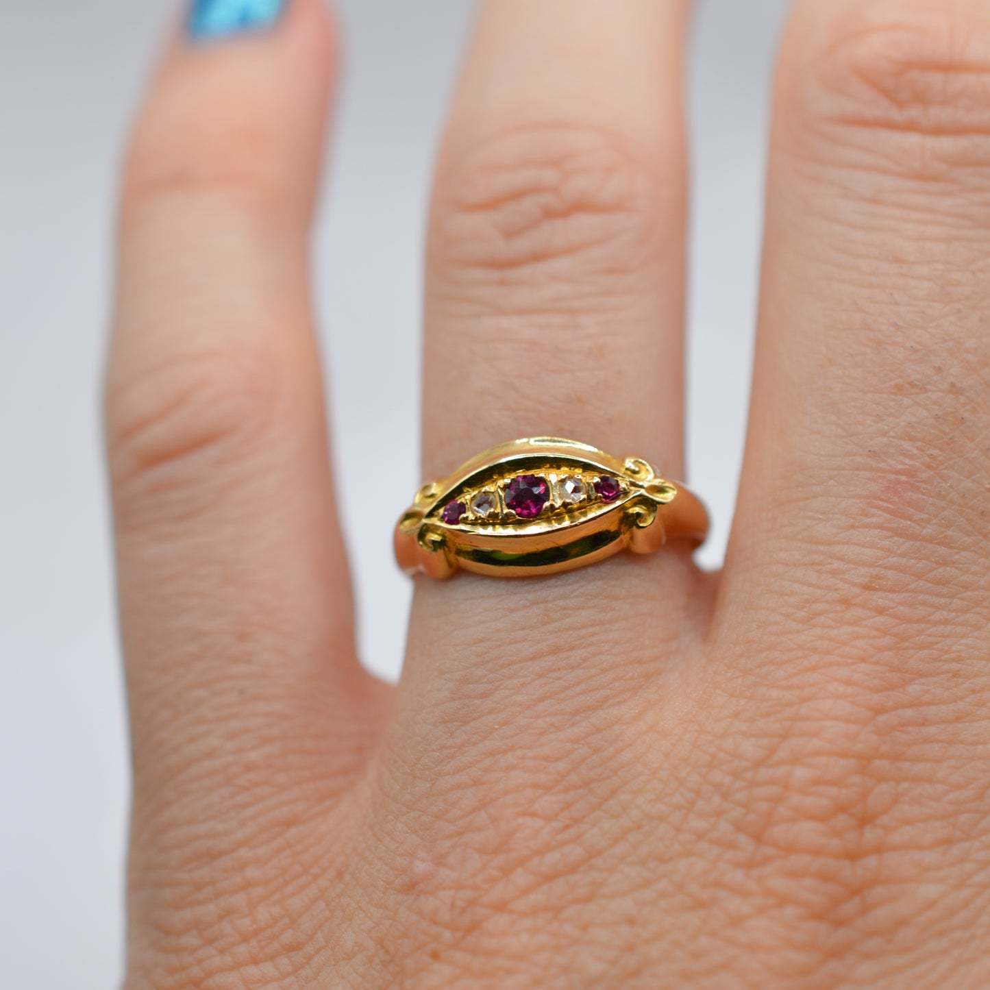 Antique 1918 18ct Gold Ruby & Diamond Five-Stone Boat Ring