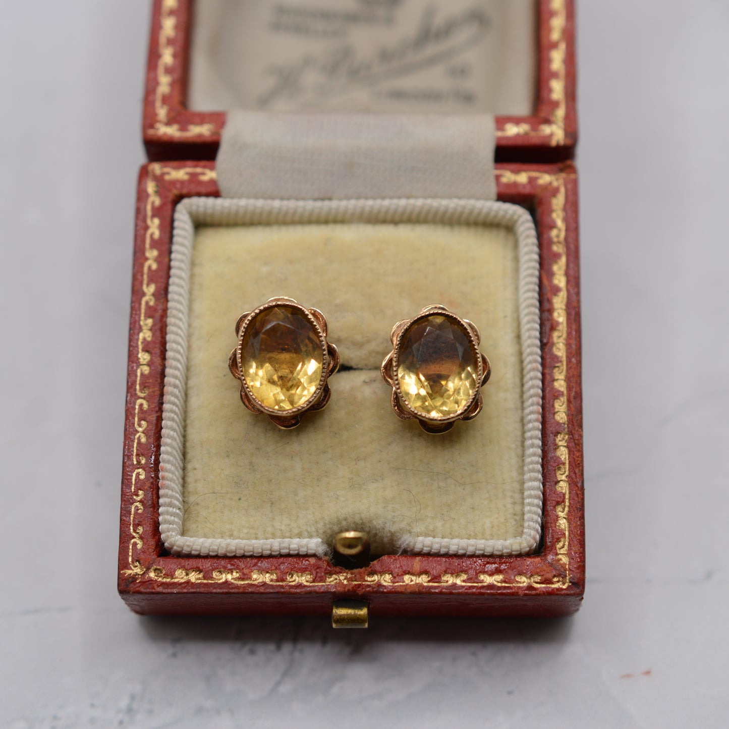 1979 Vintage 9ct Gold Citrine Stud Earrings with Scallop Edge
