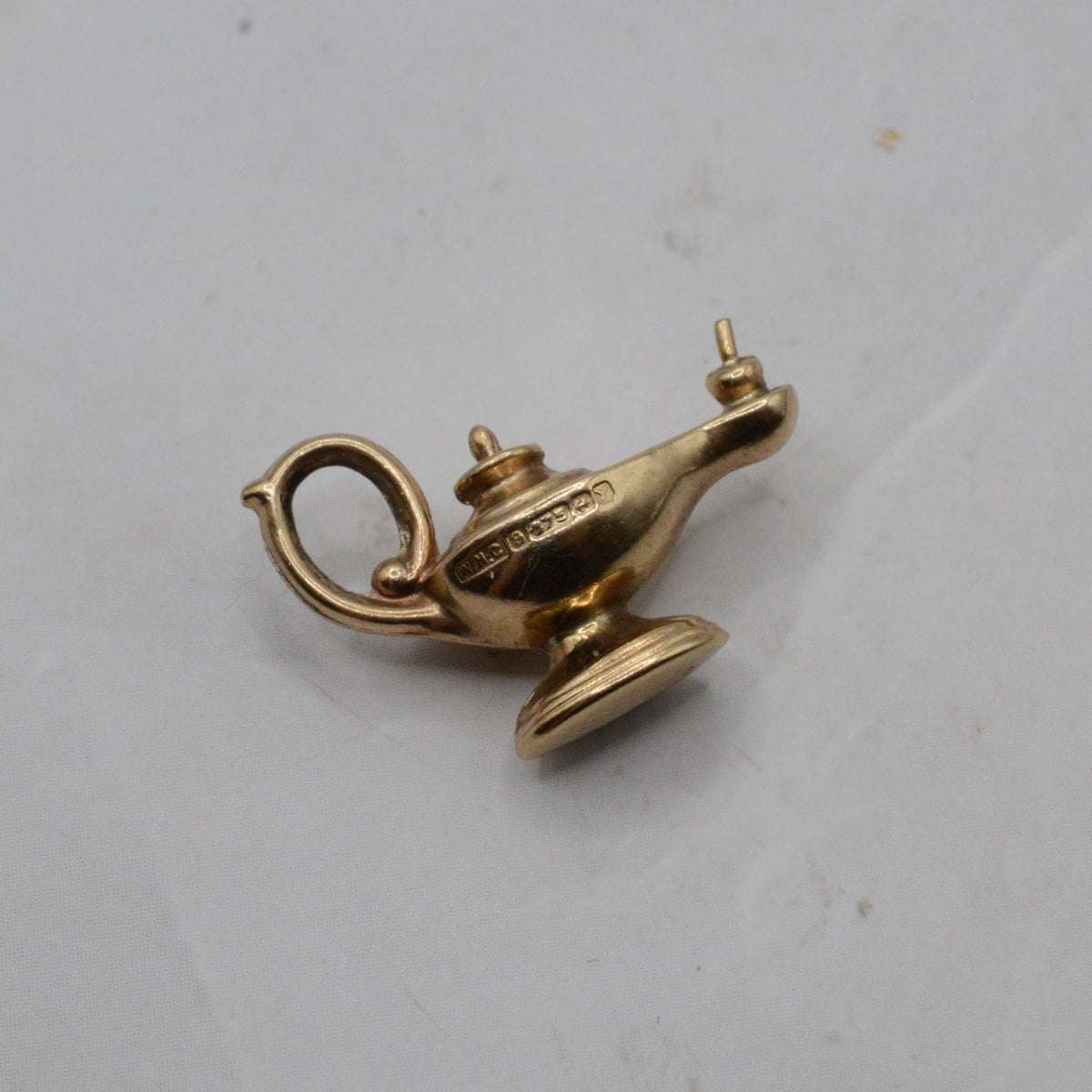 1970s Vintage 9ct Gold Genie Lamp Charm