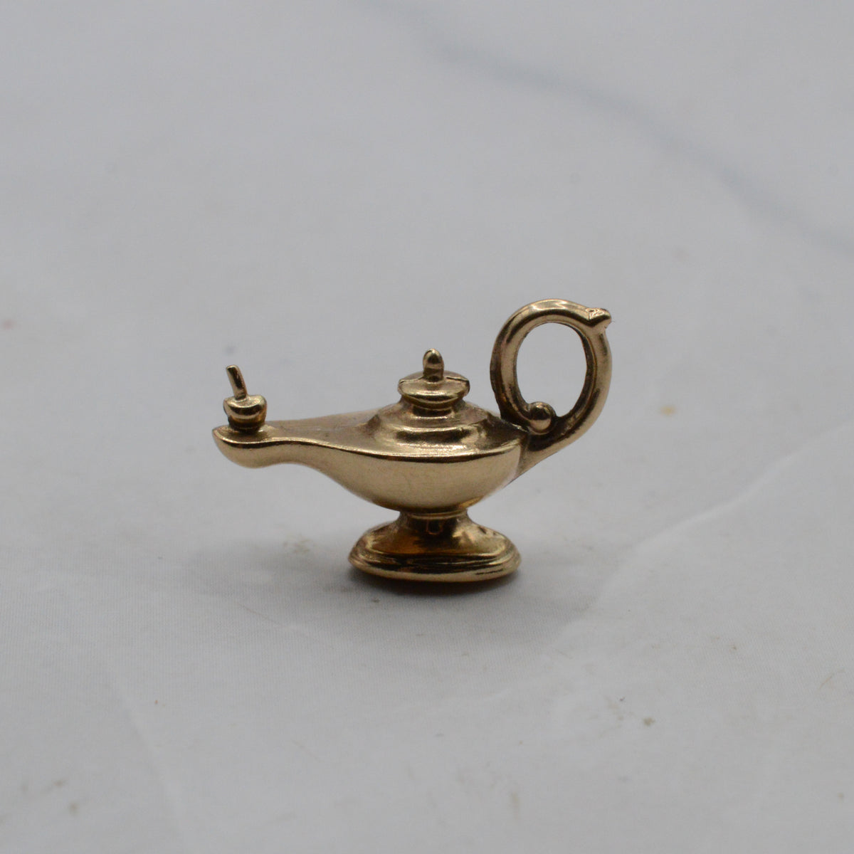 1970s Vintage 9ct Gold Genie Lamp Charm