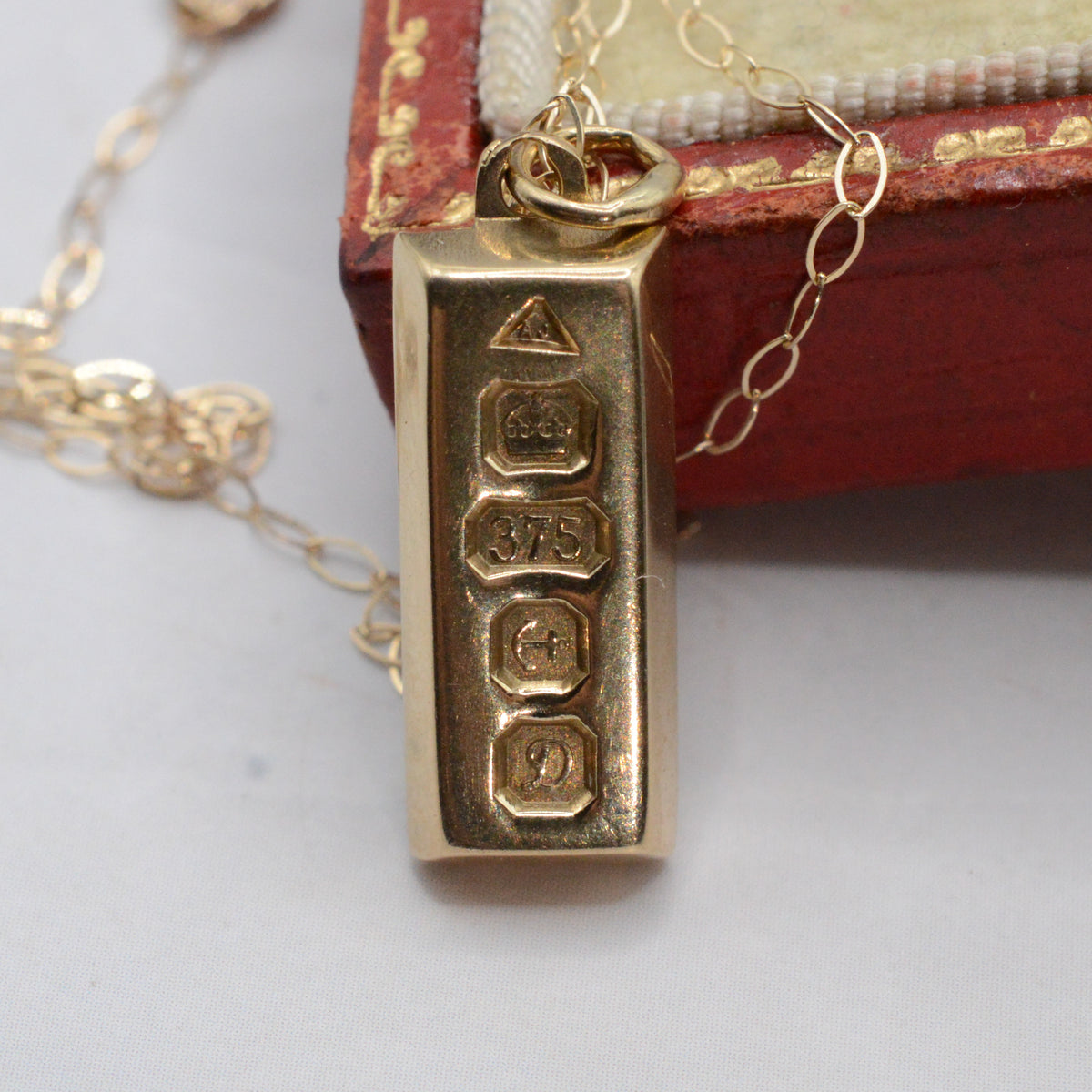 1970s Vintage 9ct Gold Ingot Pendant Necklace