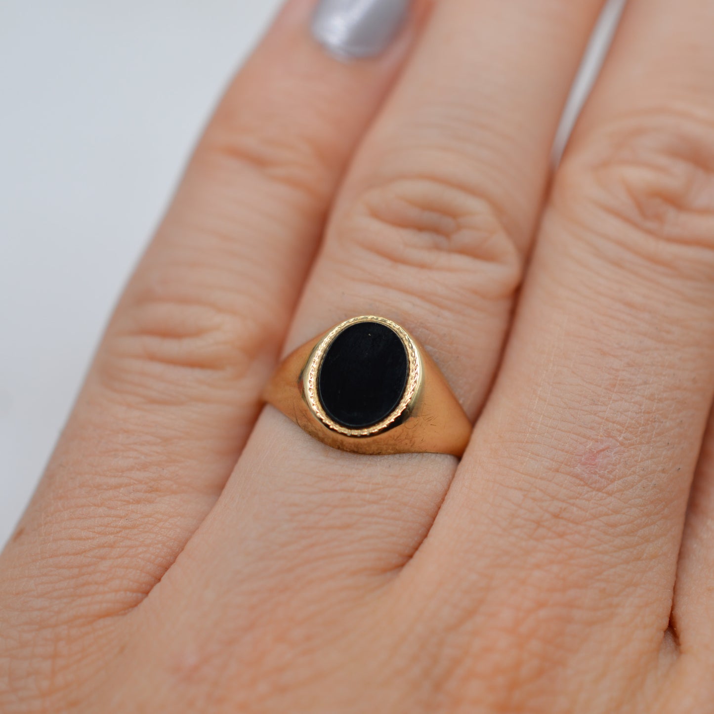 1970s Chunky Vintage 9ct Gold Onyx Signet Ring