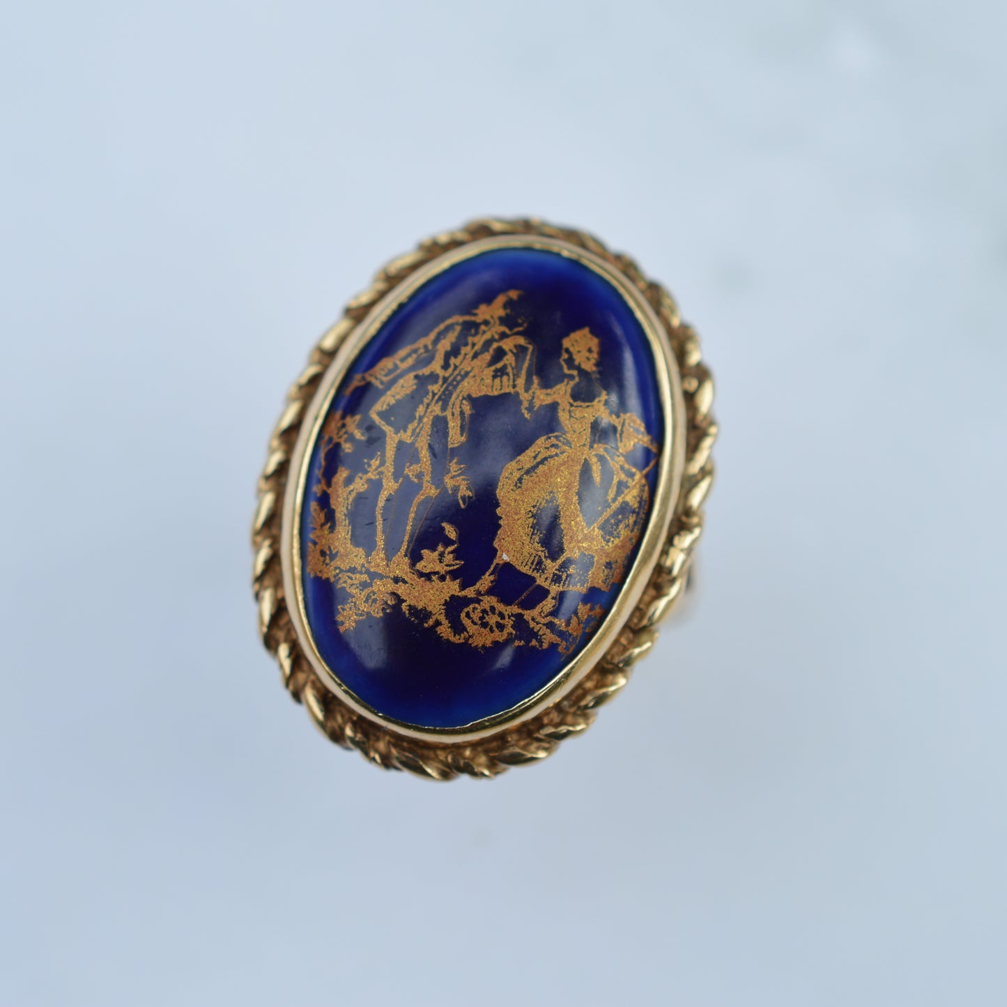 Rare 1970s Vintage 9ct Gold Porcelain Limoges Portrait Ring