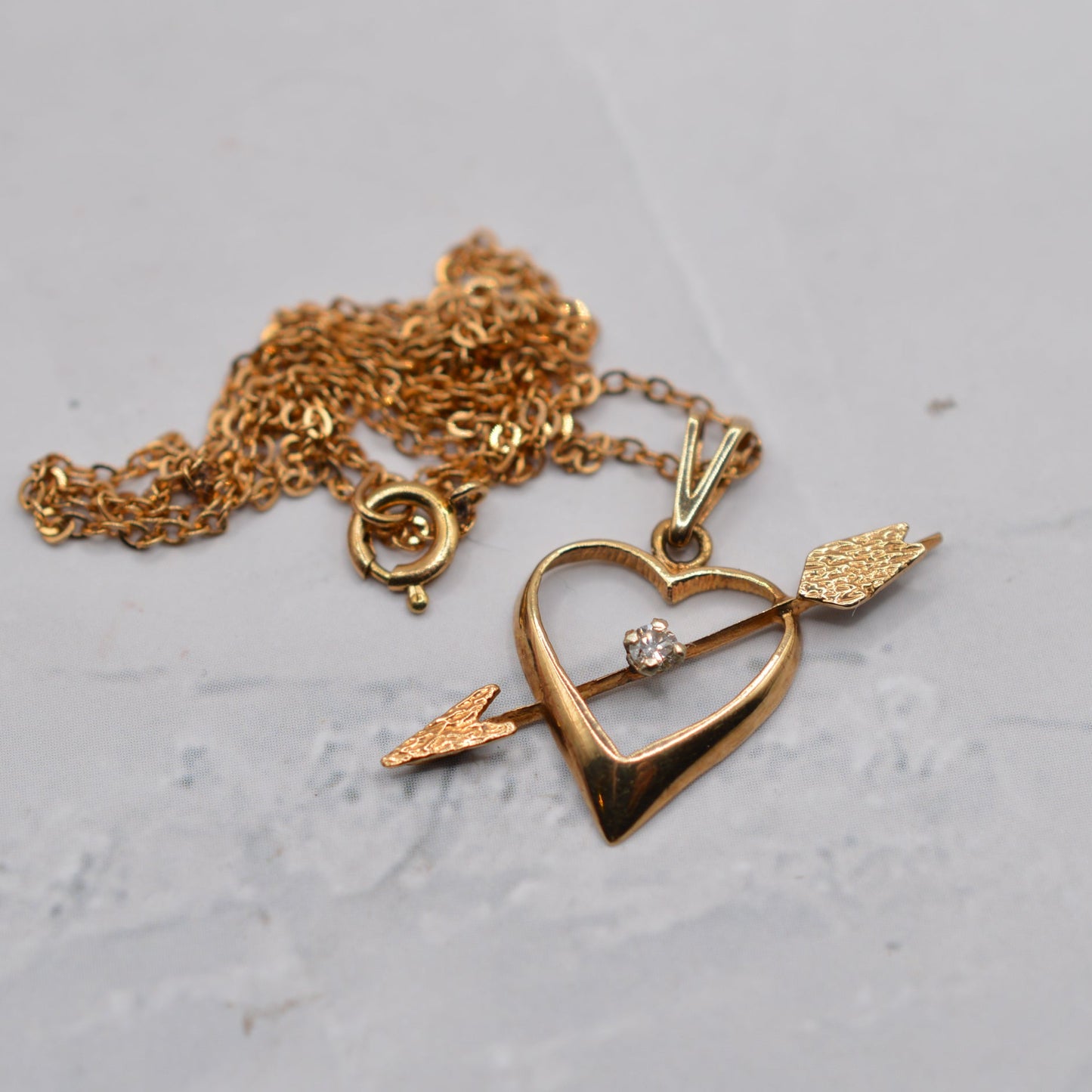 1970s Vintage 9ct Gold Diamond Heart & Arrow Pendant Necklace (18" Chain)