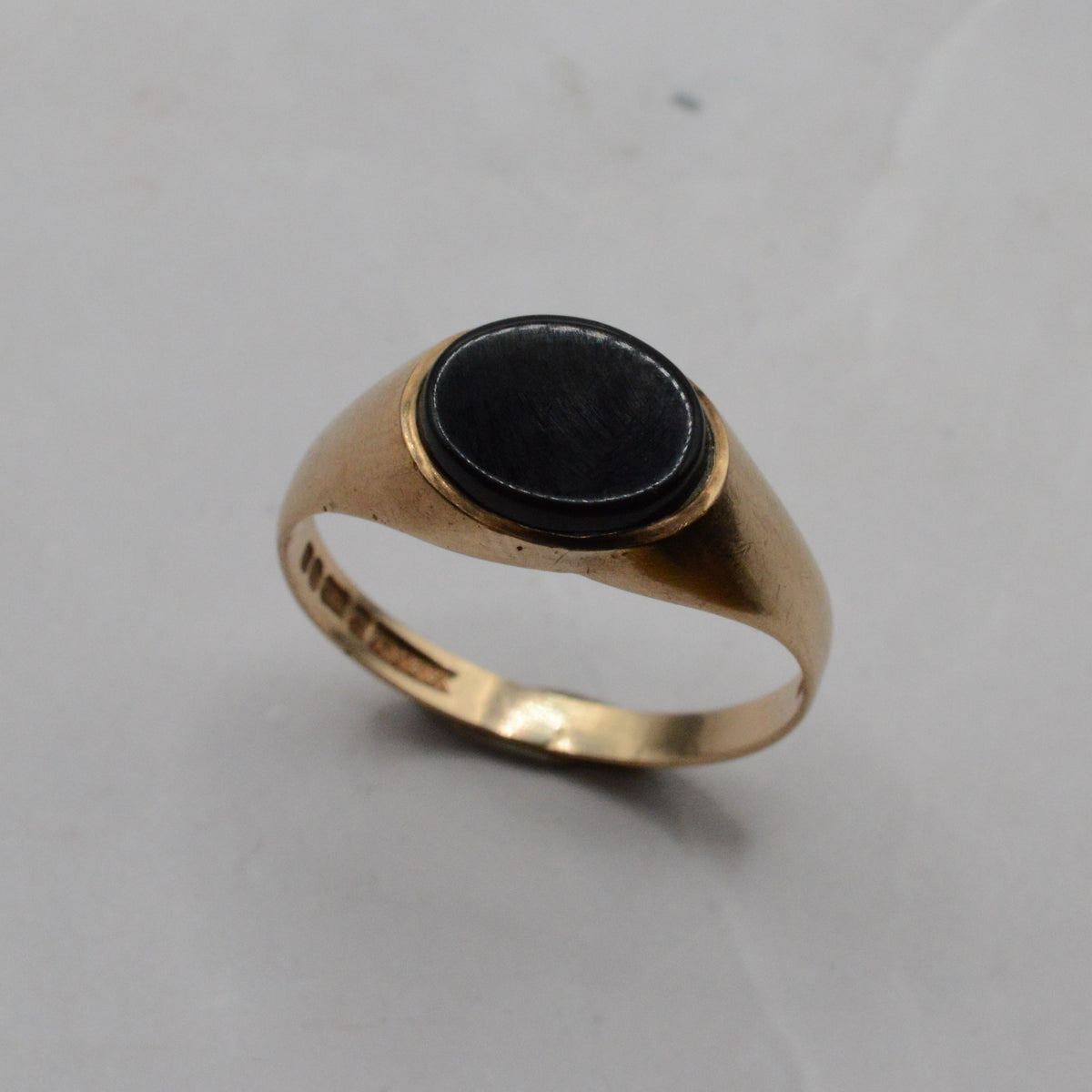 1980s 9ct Gold Onyx Signet Ring