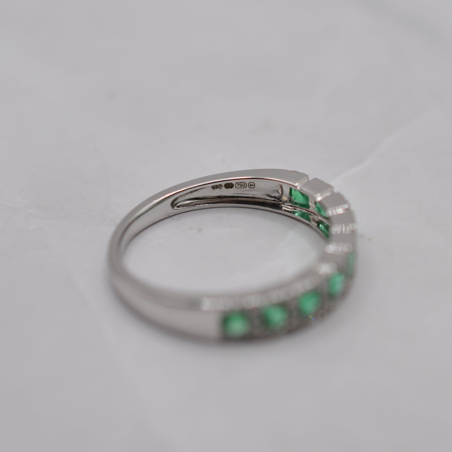 18ct Gold Emerald & Diamond Half-Eternity Ring