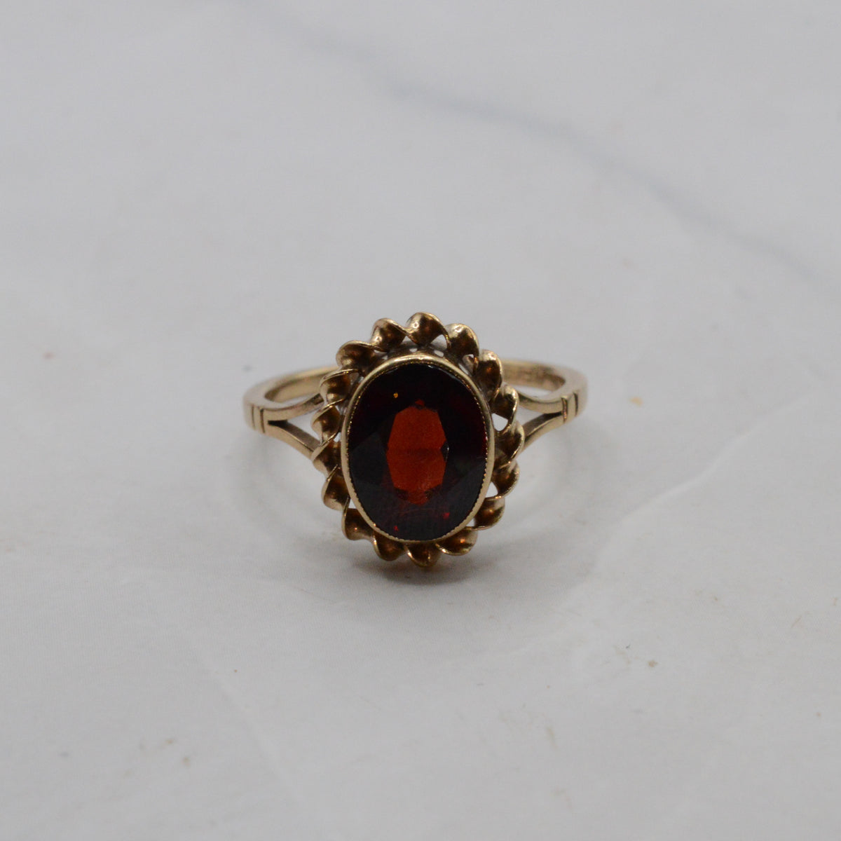 1960s Vintage 9ct Gold Garnet Solitaire Ring