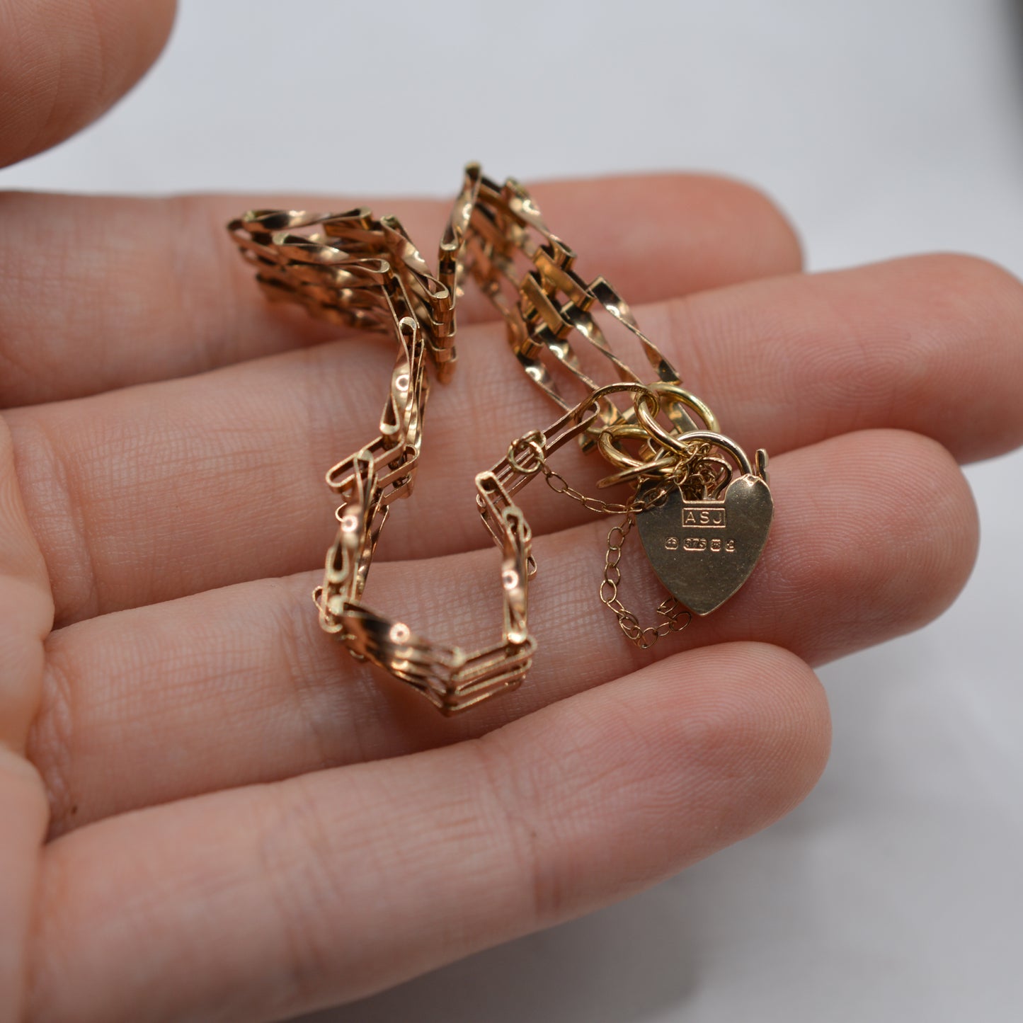 1980s 9ct Gold Gate Link Bracelet with Heart Padlock & Safety Chain (7")