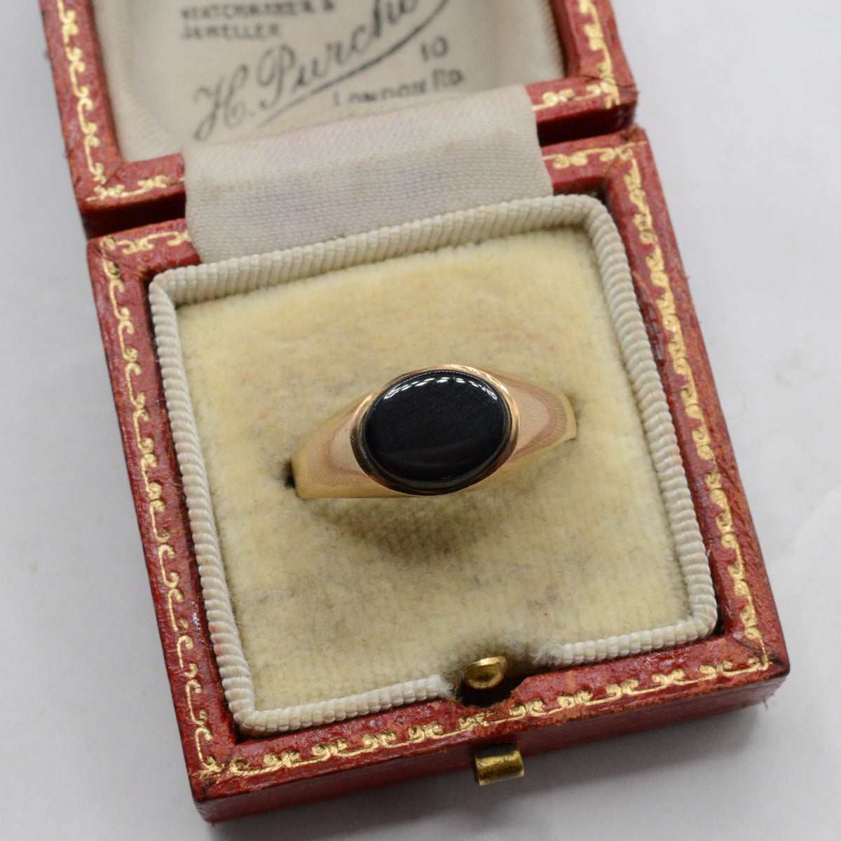 1980s 9ct Gold Onyx Signet Ring
