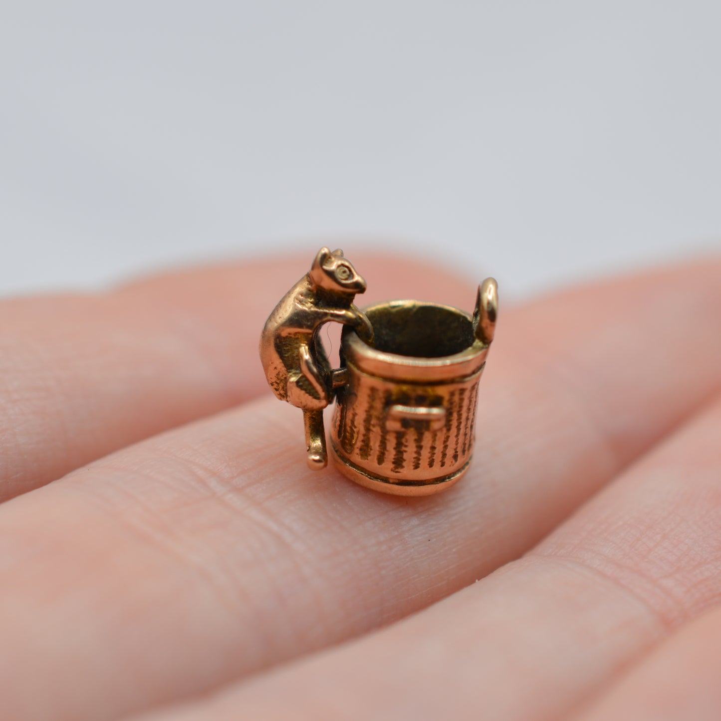 1980s Vintage 9ct Gold Articulated Cat & Dustbin Novelty Charm