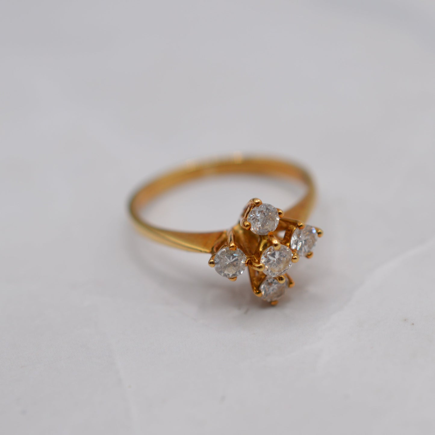 1970s 18ct Gold Diamond Cross Cluster Ring