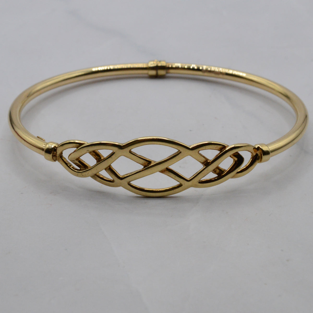 9ct Gold Celtic Knot Hinged Bangle Bracelet