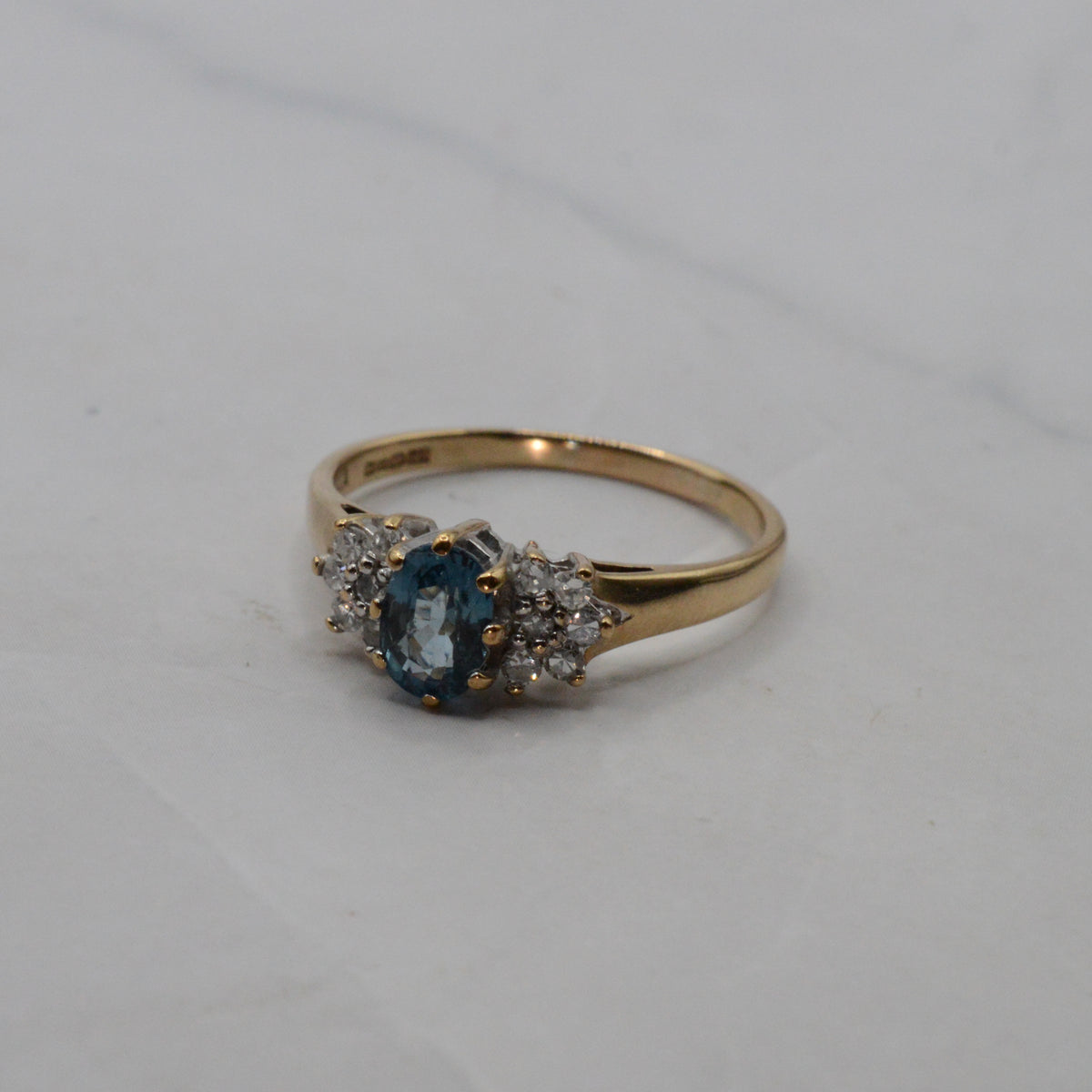 9ct Gold Sapphire & Diamond Ring