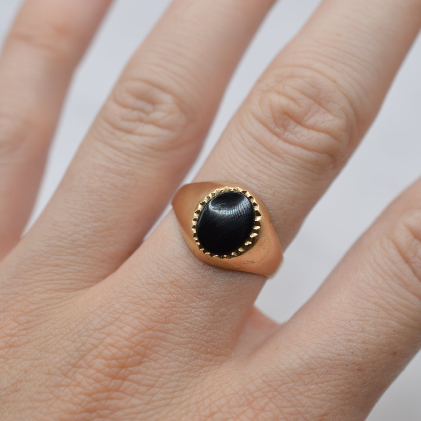 1970s Vintage 9ct Gold Onyx Signet Ring