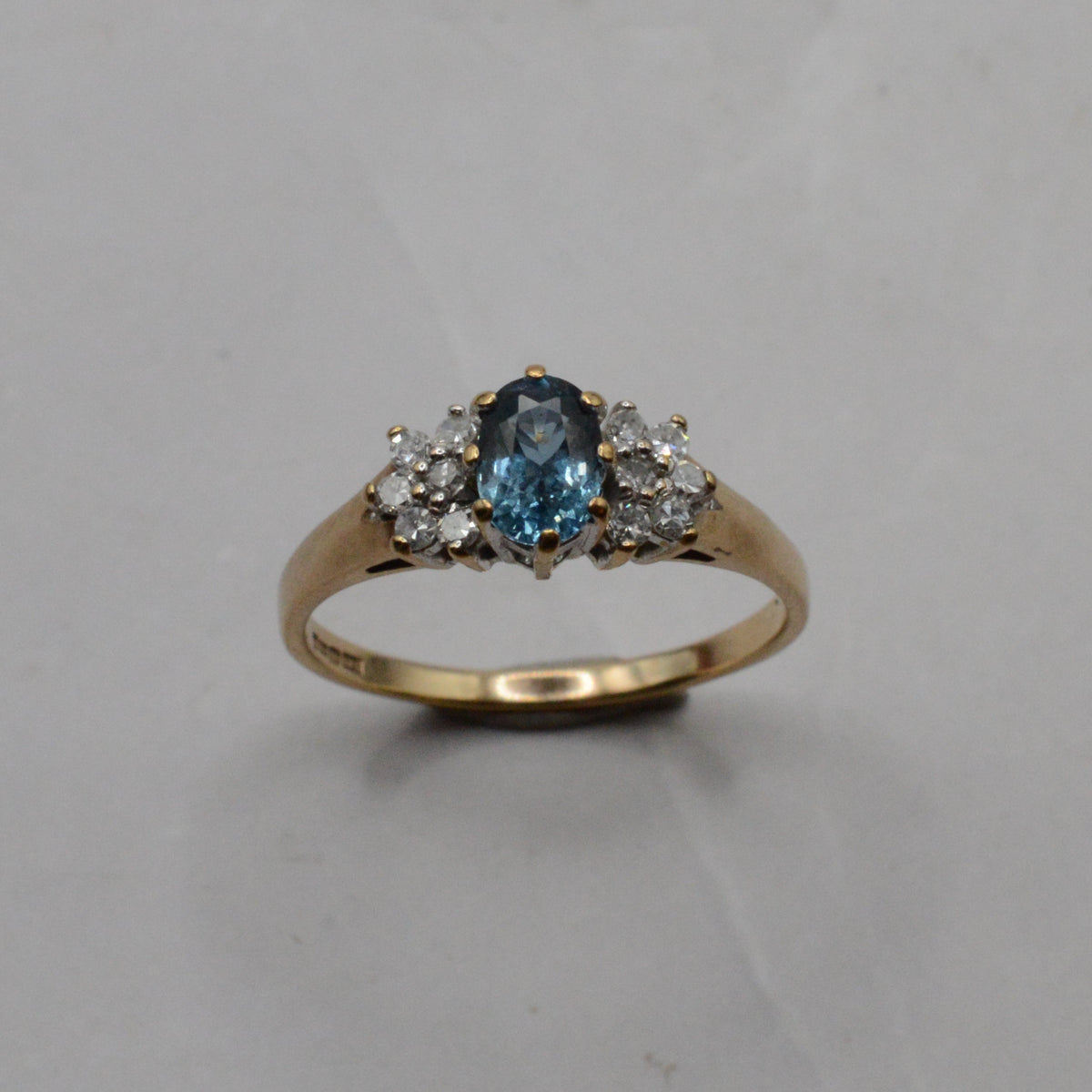 9ct Gold Sapphire & Diamond Ring