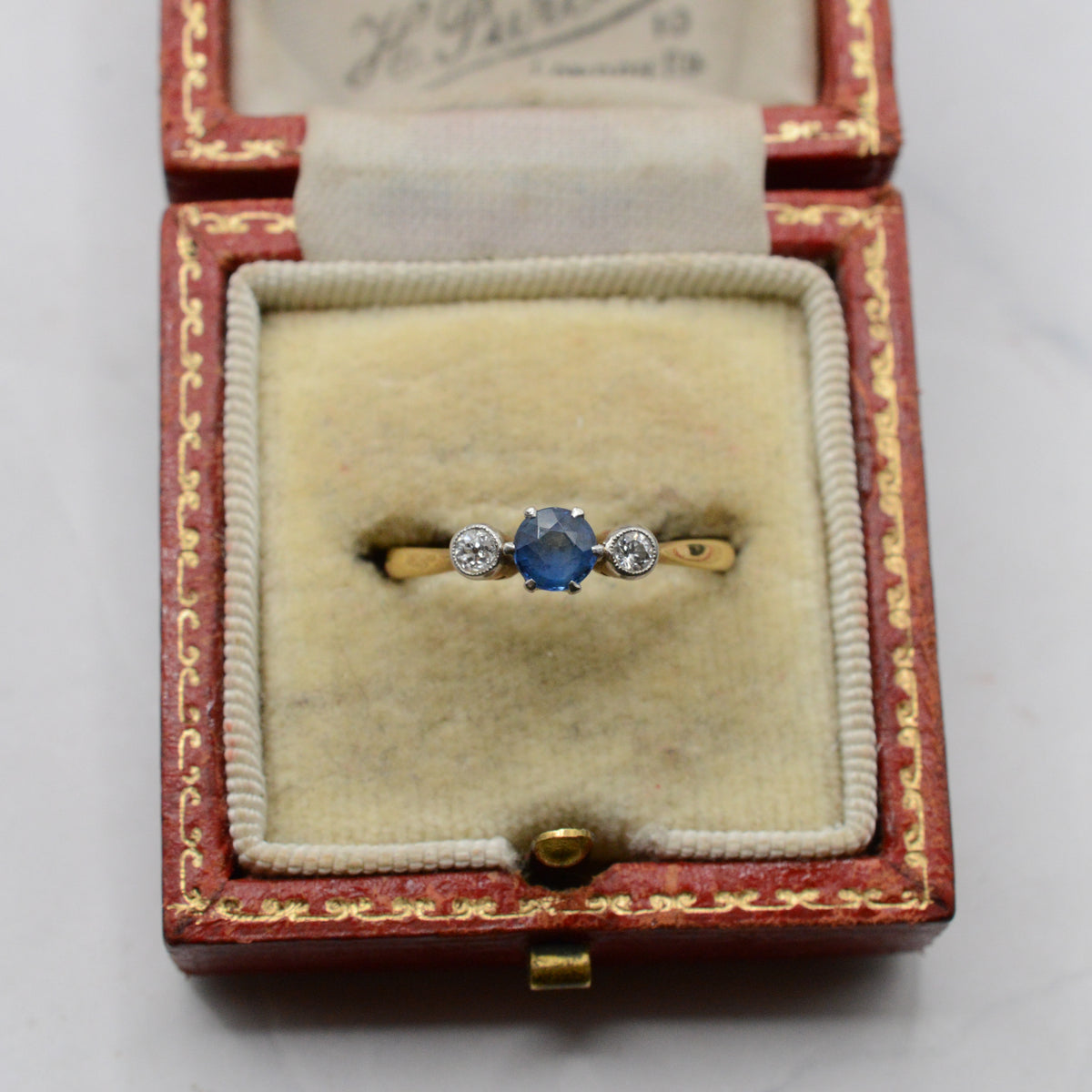 Antique 18ct Gold Sapphire & Diamond Ring