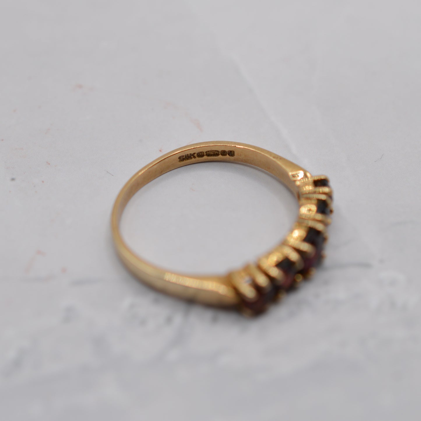 1990s 9ct Gold Garnet Five-Stone Ring