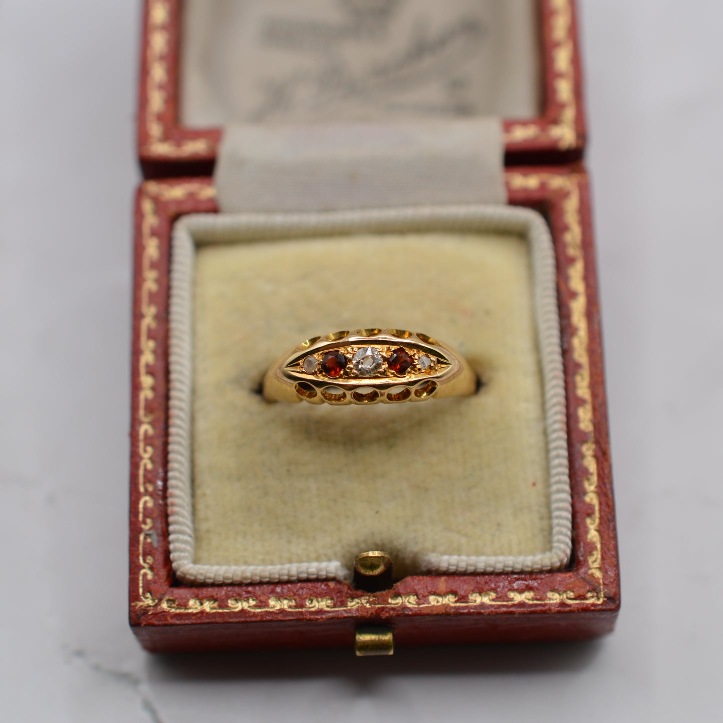 Antique Edwardian 18ct Gold Garnet & Diamond Five-Stone Ring