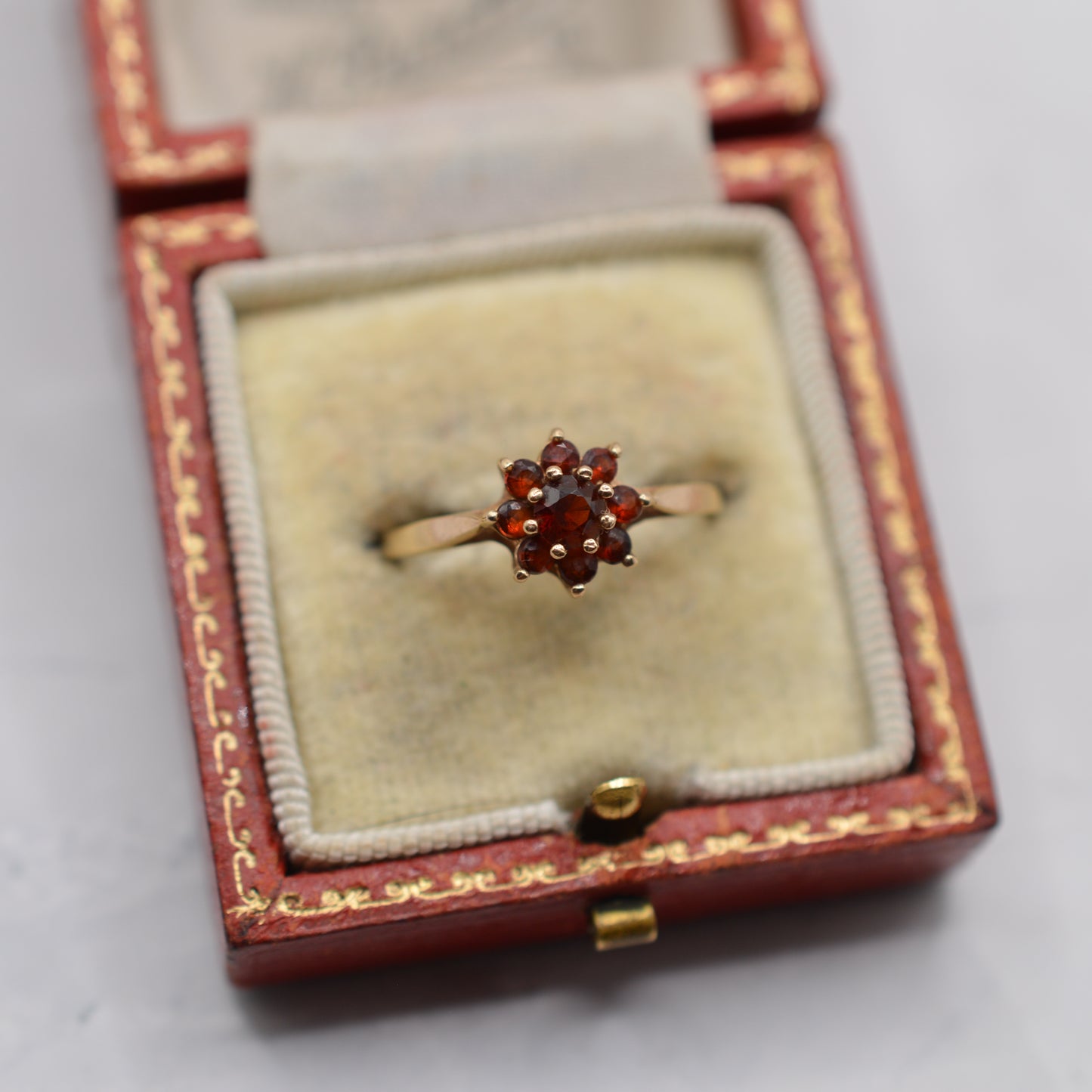 1970s Vintage 9ct Gold Garnet Cluster Ring