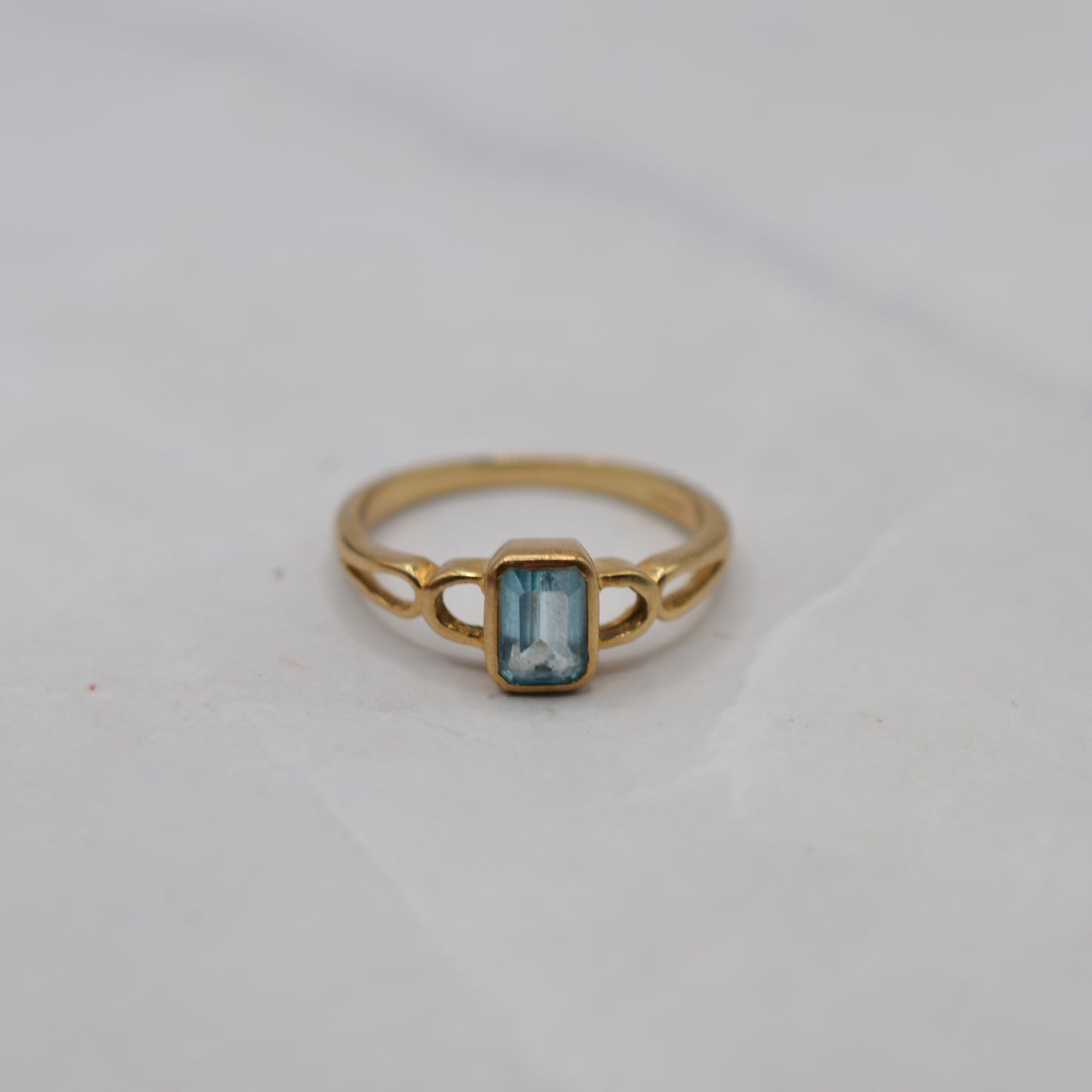 9ct Gold Topaz Bezel-Set Ring