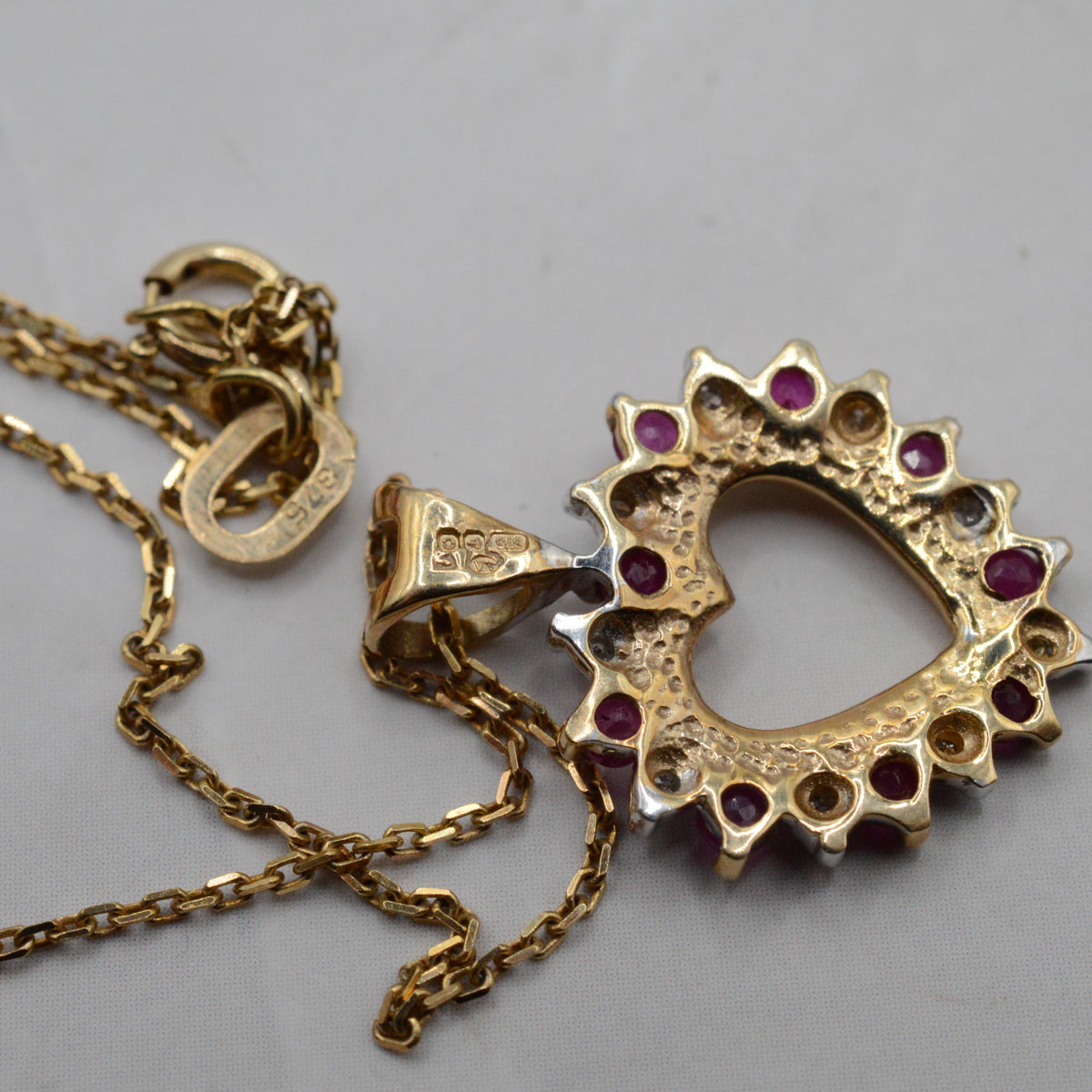 Y2K 9ct Gold Ruby & Diamond Heart Pendant Necklace (16")