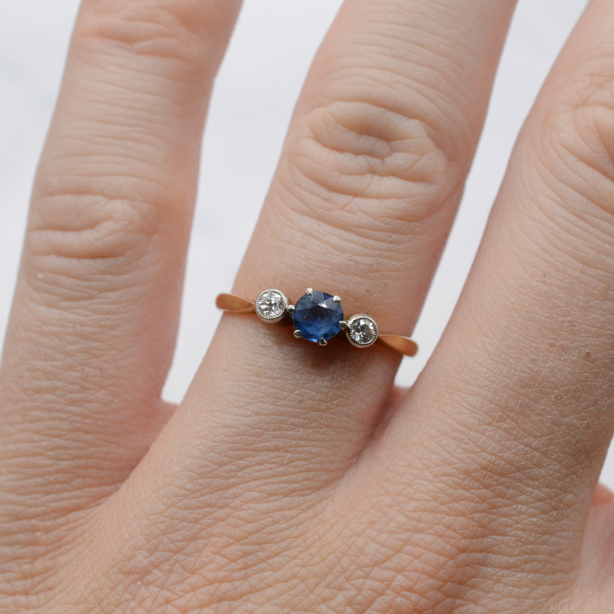 Antique 18ct Gold Sapphire & Diamond Ring