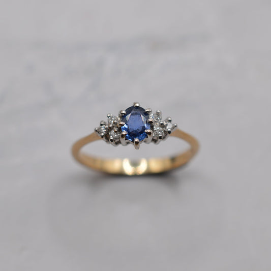 1990s 9ct Gold Sapphire & Diamond Ring