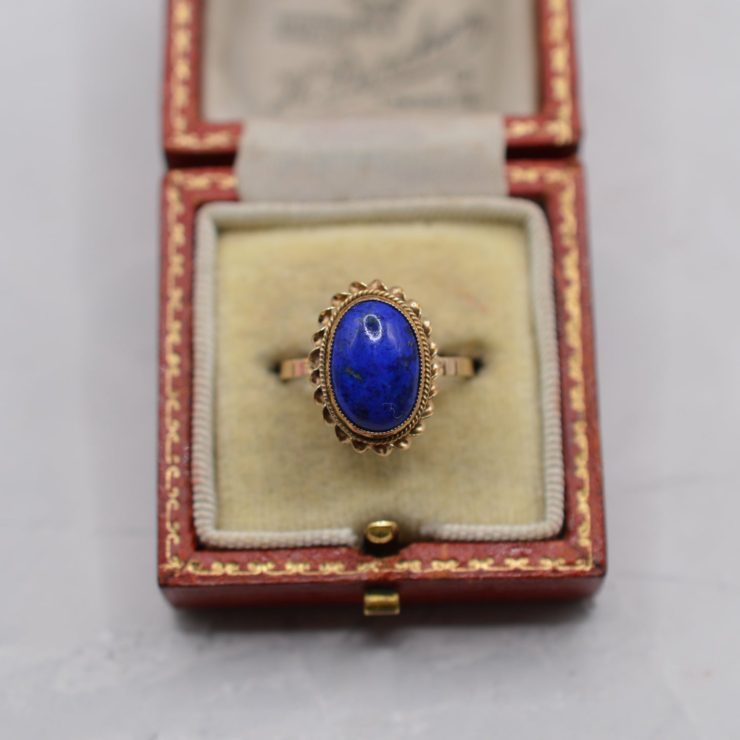 Chunky 1990s 9ct Gold Lapis Lazuli Ring with Rope-Twist Border