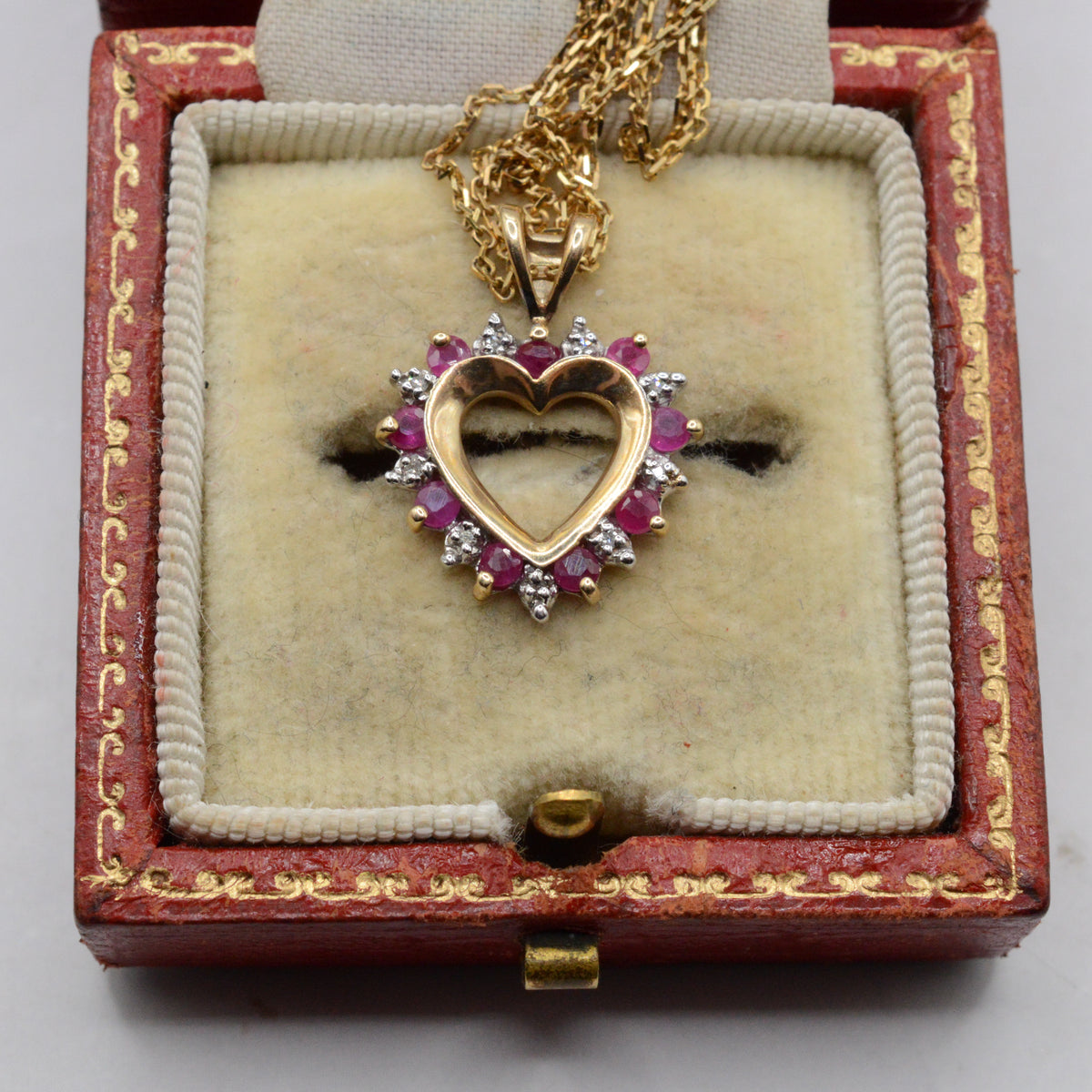 Y2K 9ct Gold Ruby & Diamond Heart Pendant Necklace (16")