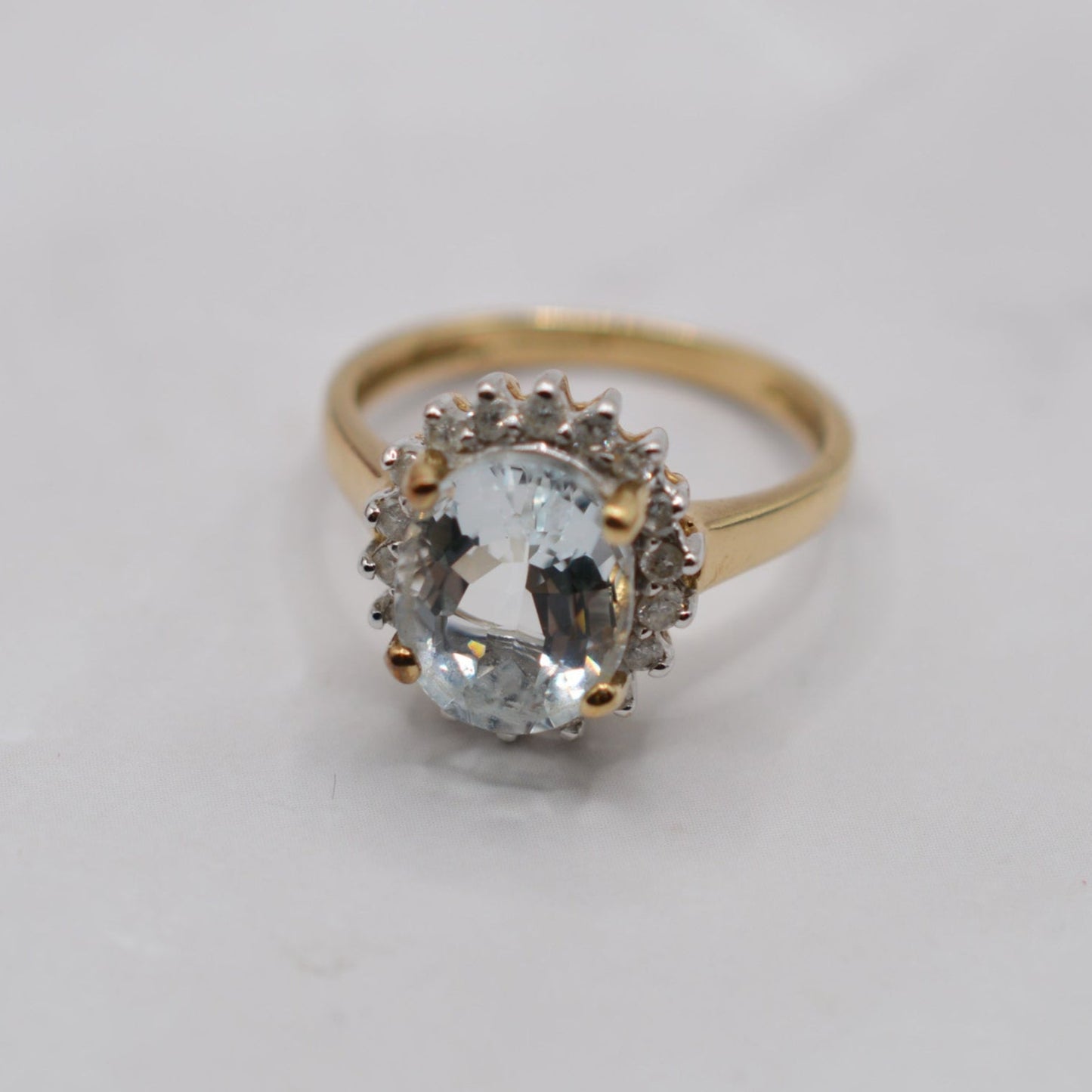 Y2K 9ct Gold Aquamarine & Diamond Cluster Ring