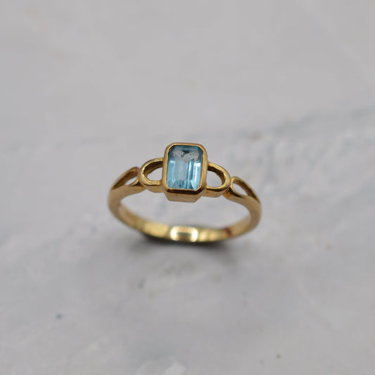 9ct Gold Topaz Bezel-Set Ring