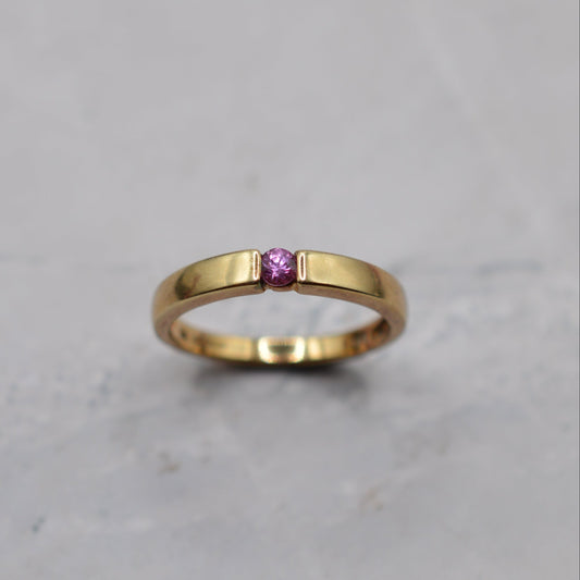 Y2K 9ct Gold Pink Sapphire Ring