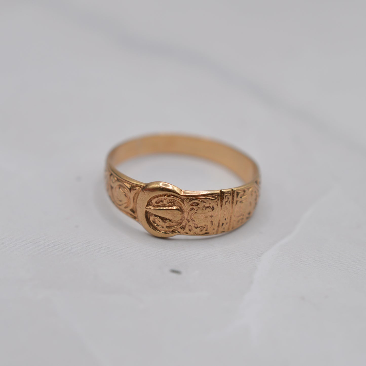 1980s 9ct Yellow Gold Buckle Ring