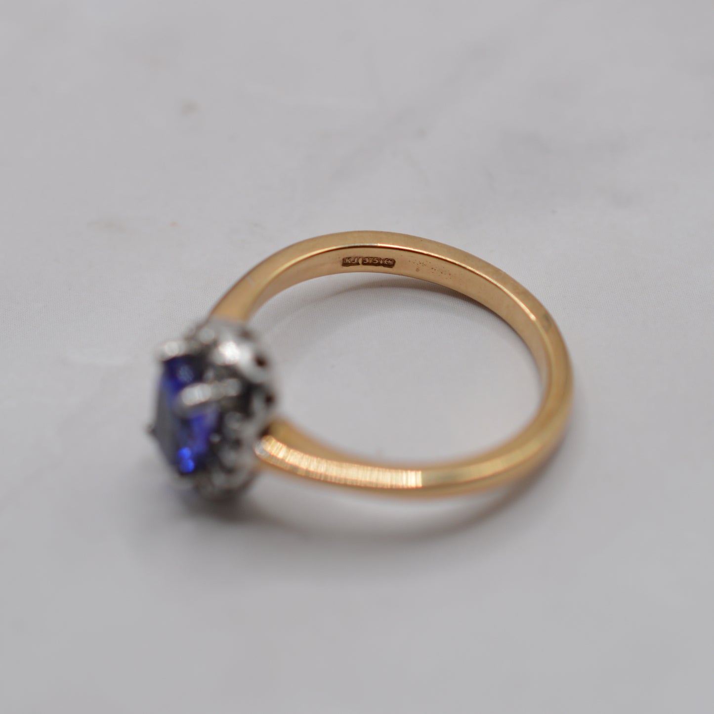 9ct Gold Tanzanite & Diamond Halo Cluster Ring