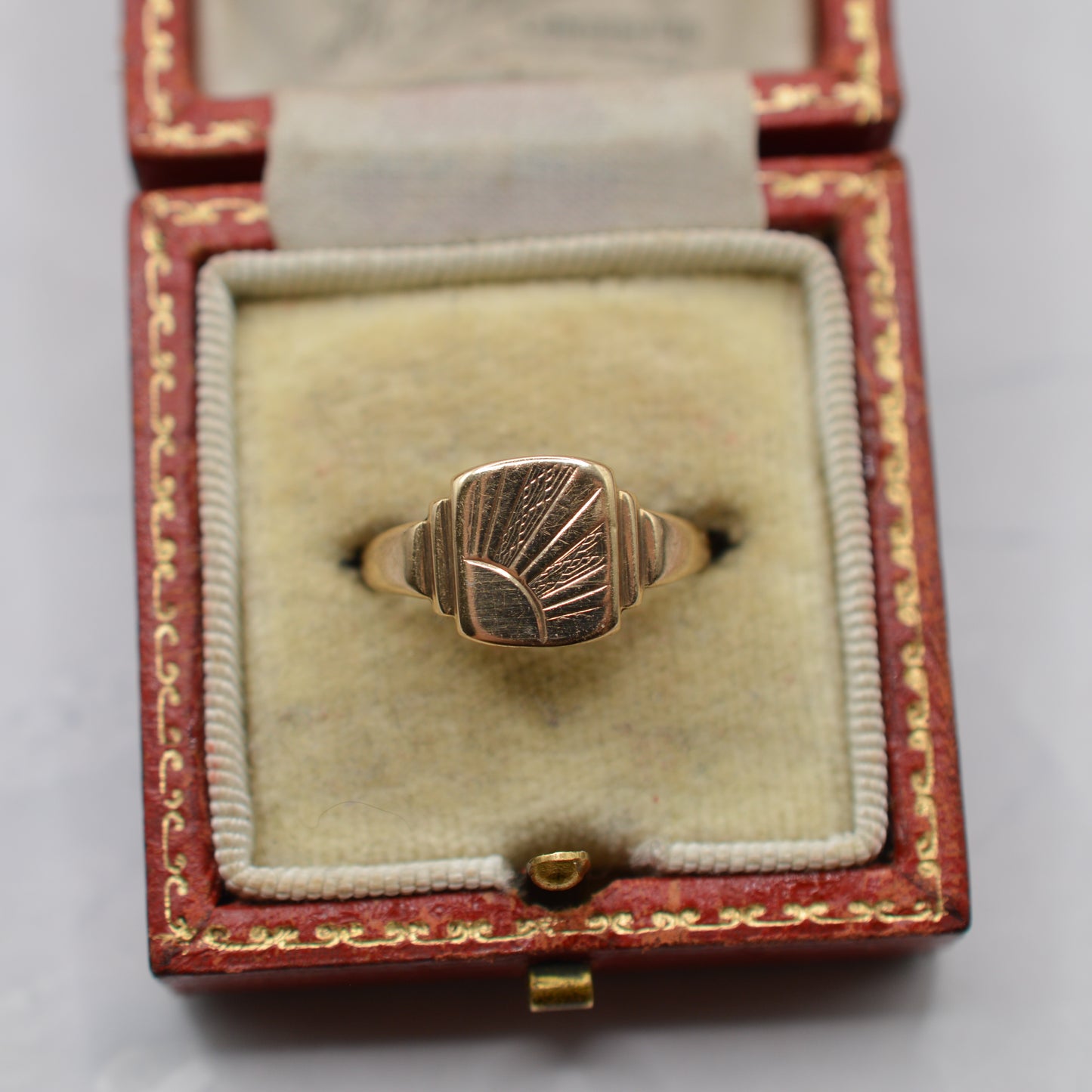 1960s Vintage 9ct Gold Sunrise Signet Ring