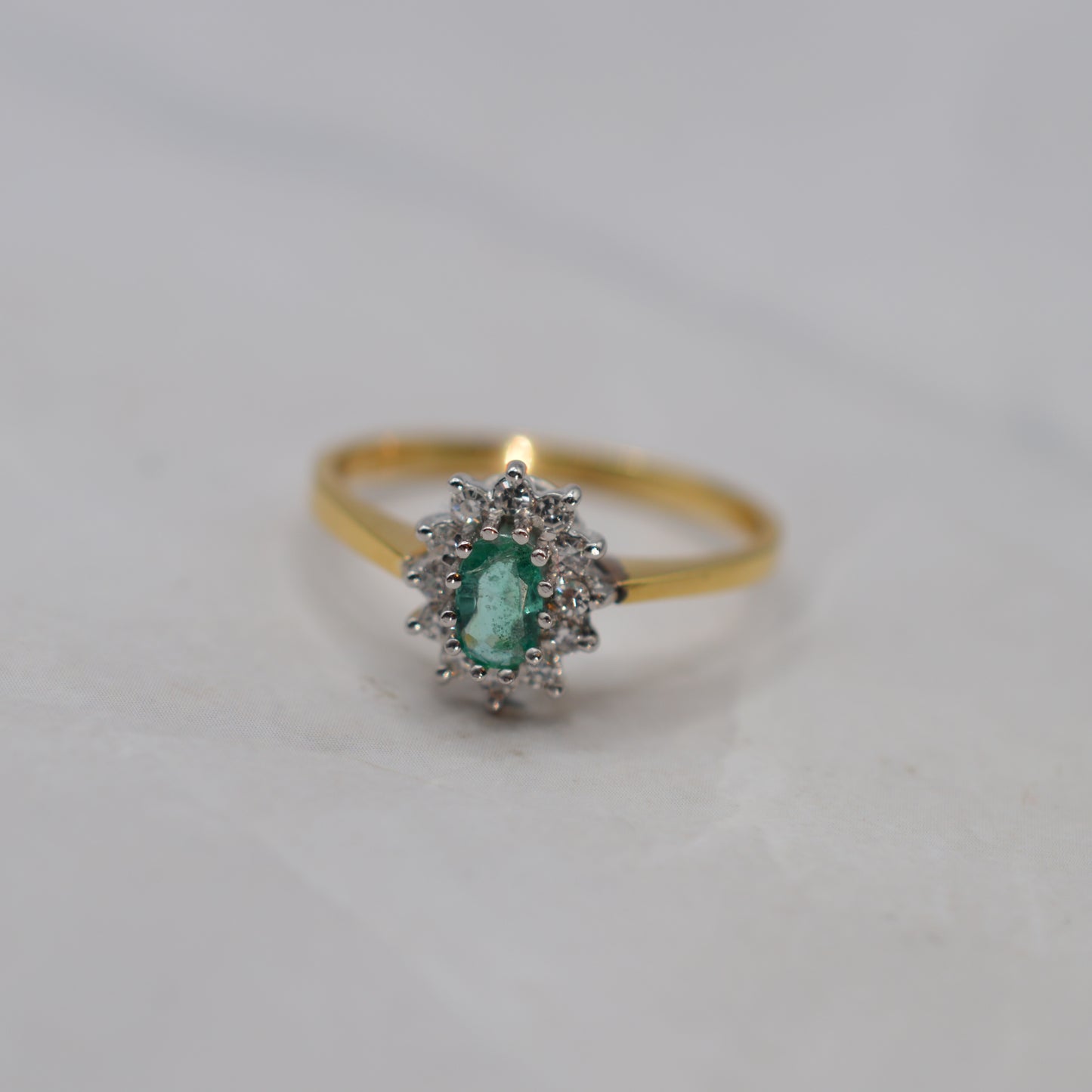 1980s 18ct Gold Emerald & Diamond Cluster Ring