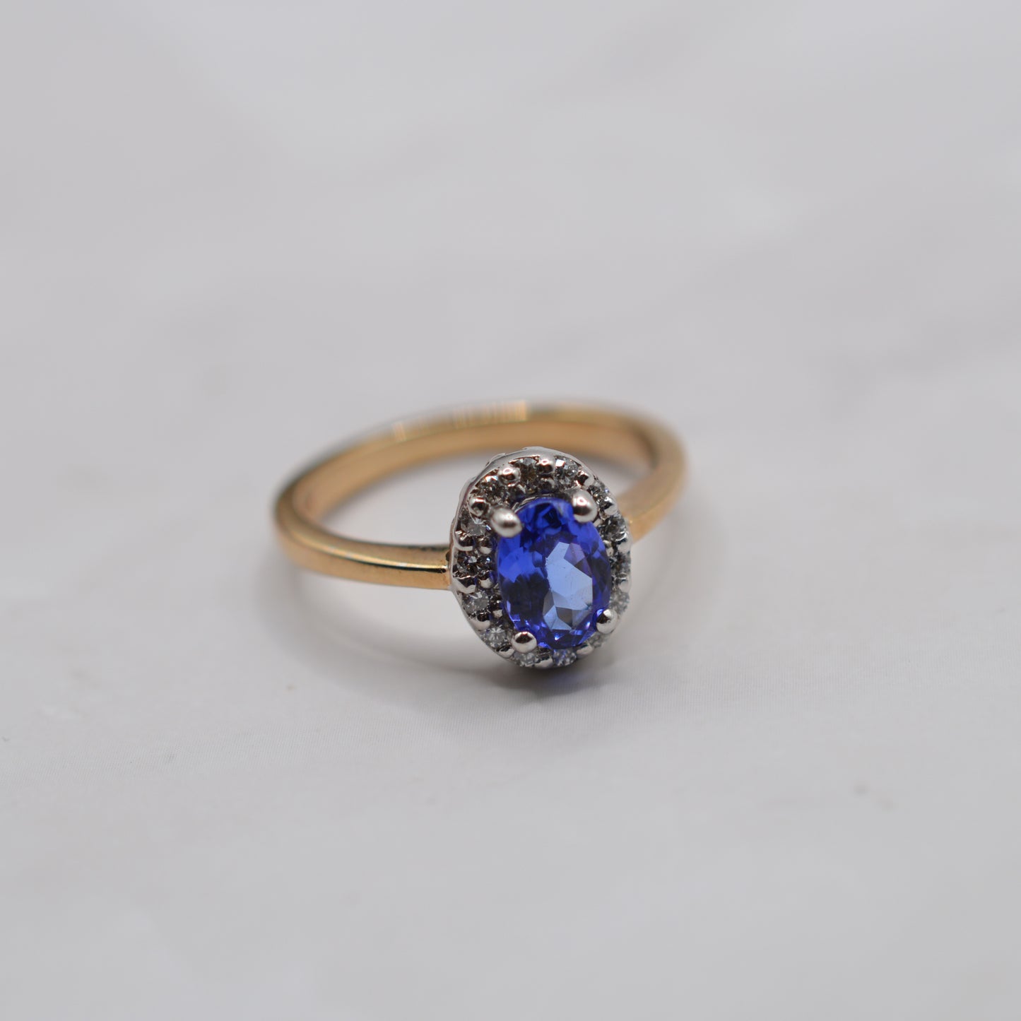9ct Gold Tanzanite & Diamond Halo Cluster Ring