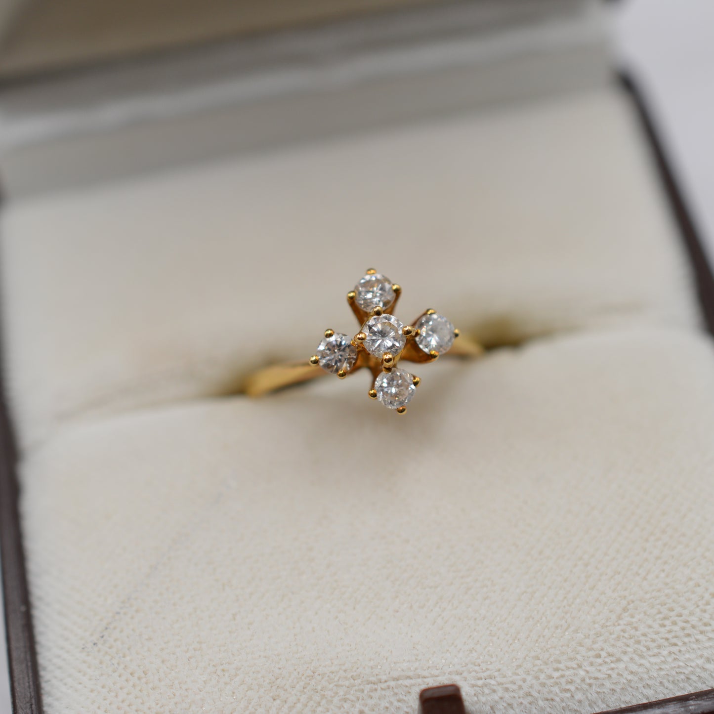 1970s 18ct Gold Diamond Cross Cluster Ring
